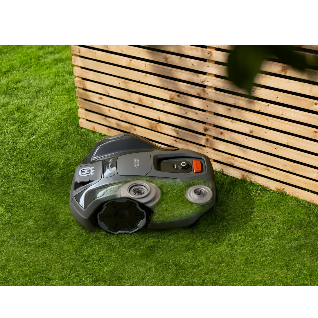 HUS_970654111_2 Ρομποτικό Husqvarna 310E NERA